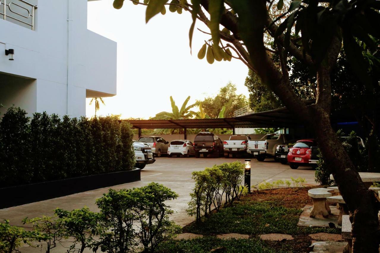 The Resto Hotel Udon Thani Exterior foto