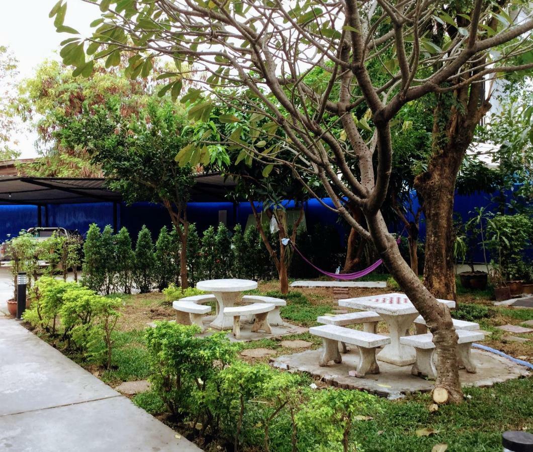 The Resto Hotel Udon Thani Exterior foto